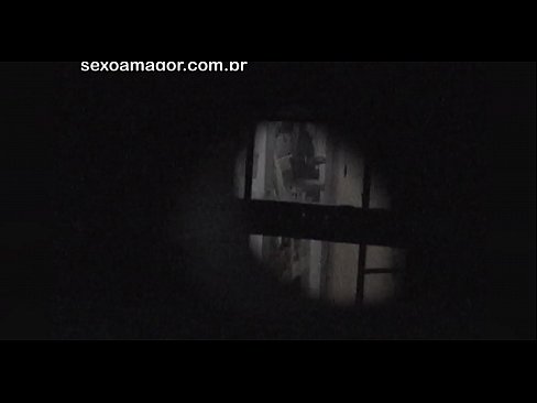 ❤️ Blondie viene segretamente filmato da un voyeur del quartiere nascosto dietro mattoni cavi Porno duro al it.bsglass.ru ️❤