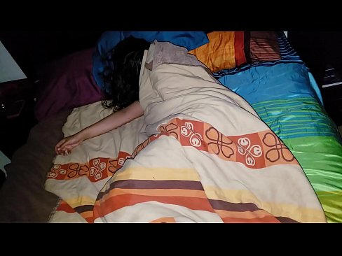 ❤️ Figliastro che rimprovera la sua giovane matrigna mentre lei dorme Porno duro al it.bsglass.ru ️❤